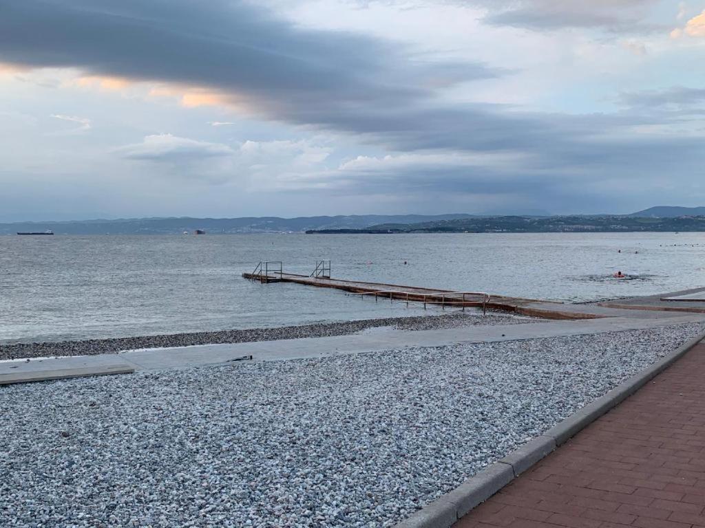 Villa Noa Jacuzzi & Sauna Izola Exterior foto